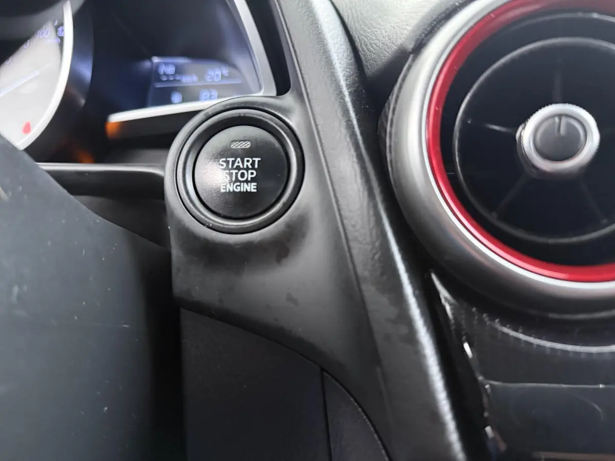 1.5 Skyactiv-G Sportive | Parkeercamera | Lichtmetalen Velgen |