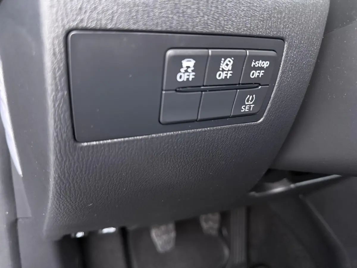 1.5 Skyactiv-G Sportive | Parkeercamera | Lichtmetalen Velgen |