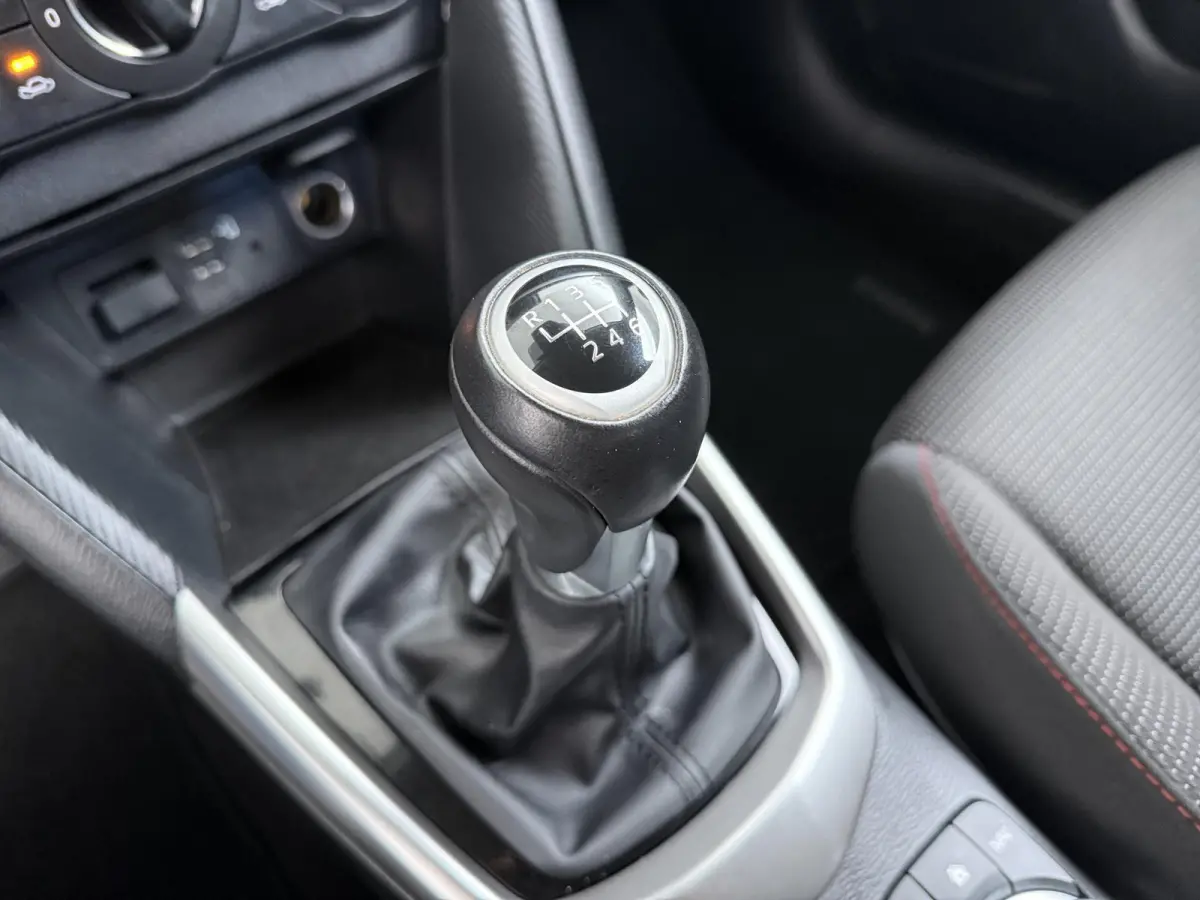 1.5 Skyactiv-G Sportive | Parkeercamera | Lichtmetalen Velgen |