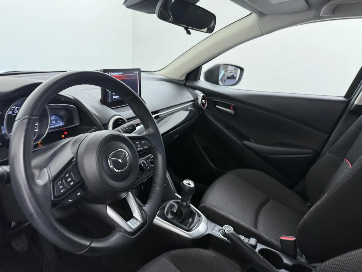 1.5 Skyactiv-G Sportive | Parkeercamera | Lichtmetalen Velgen |