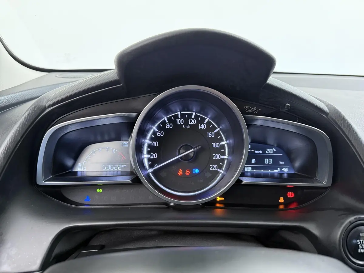 1.5 Skyactiv-G Sportive | Parkeercamera | Lichtmetalen Velgen |