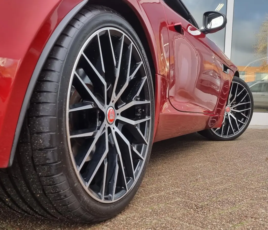 3.0 V6 Full options 21" LM Velgen Performance Remmen