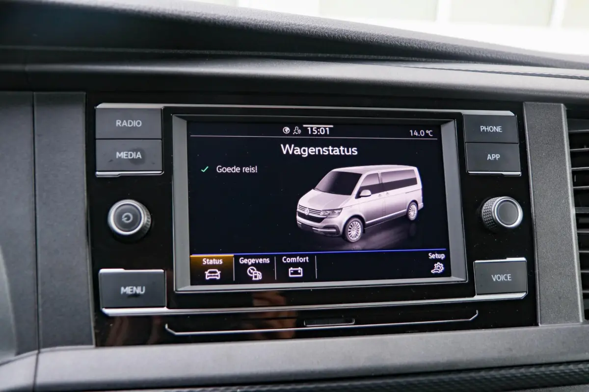 2.0 TDI 110pk L2H1 DC 28 Comfortline | App-Connect Navigatie | Cruise Control | Achteruitrijcamera | Trekhaak | 17"Lichtmetalen Velgen