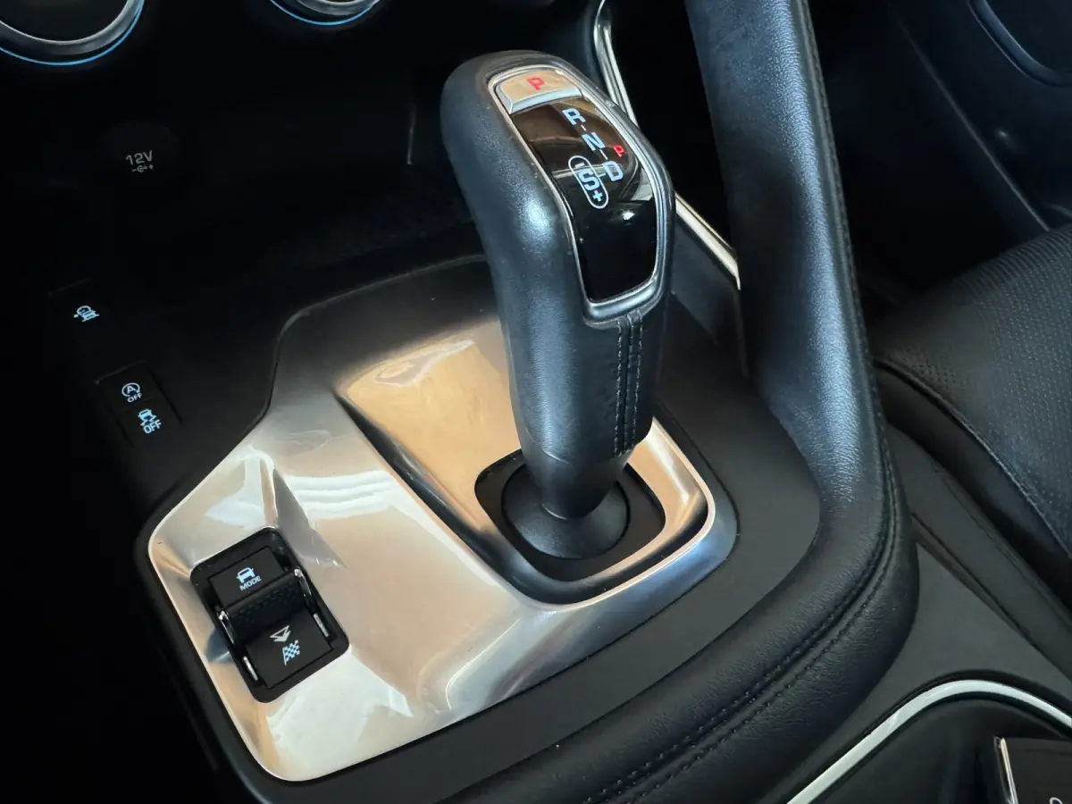 2.0 P250 Automaat Clima Camera+Pdc Cruise Leder Trekhaak Keyless Bluetooth