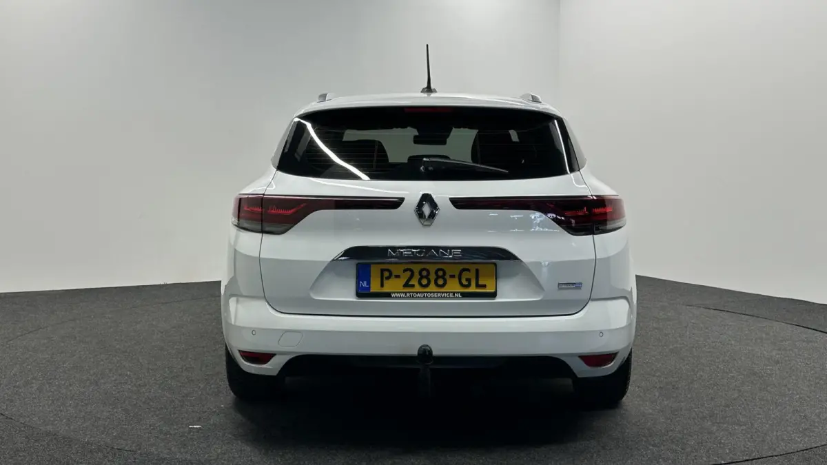 Estate 1.6 Plug-In Hybrid 160 Business Zen SOH 91% CAMERA TREKHAAK CRUISE LM ECC NAVI CARPLAY.