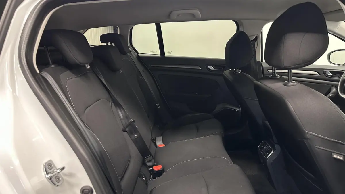 Estate 1.6 Plug-In Hybrid 160 Business Zen SOH 91% CAMERA TREKHAAK CRUISE LM ECC NAVI CARPLAY.