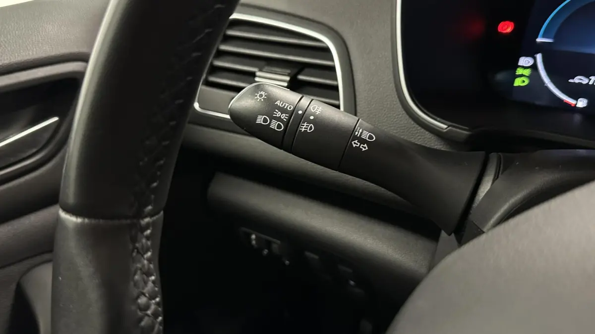 Estate 1.6 Plug-In Hybrid 160 Business Zen SOH 91% CAMERA TREKHAAK CRUISE LM ECC NAVI CARPLAY.