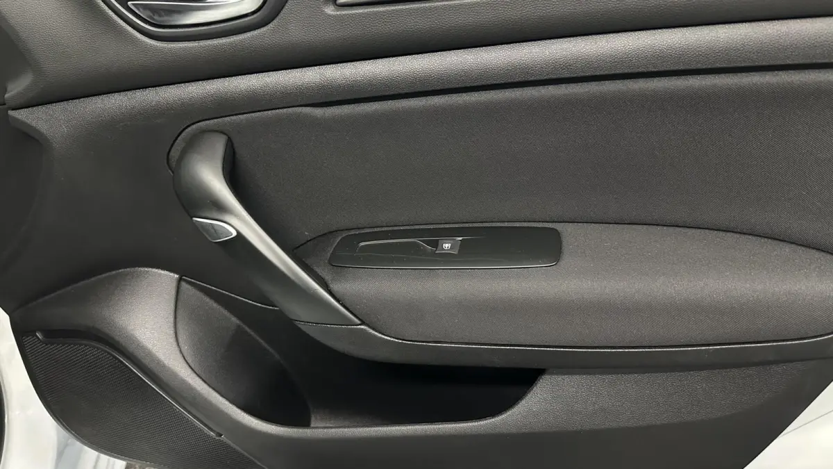 Estate 1.6 Plug-In Hybrid 160 Business Zen SOH 91% CAMERA TREKHAAK CRUISE LM ECC NAVI CARPLAY.