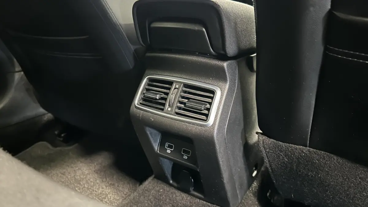 Estate 1.6 Plug-In Hybrid 160 Business Zen SOH 91% CAMERA TREKHAAK CRUISE LM ECC NAVI CARPLAY.