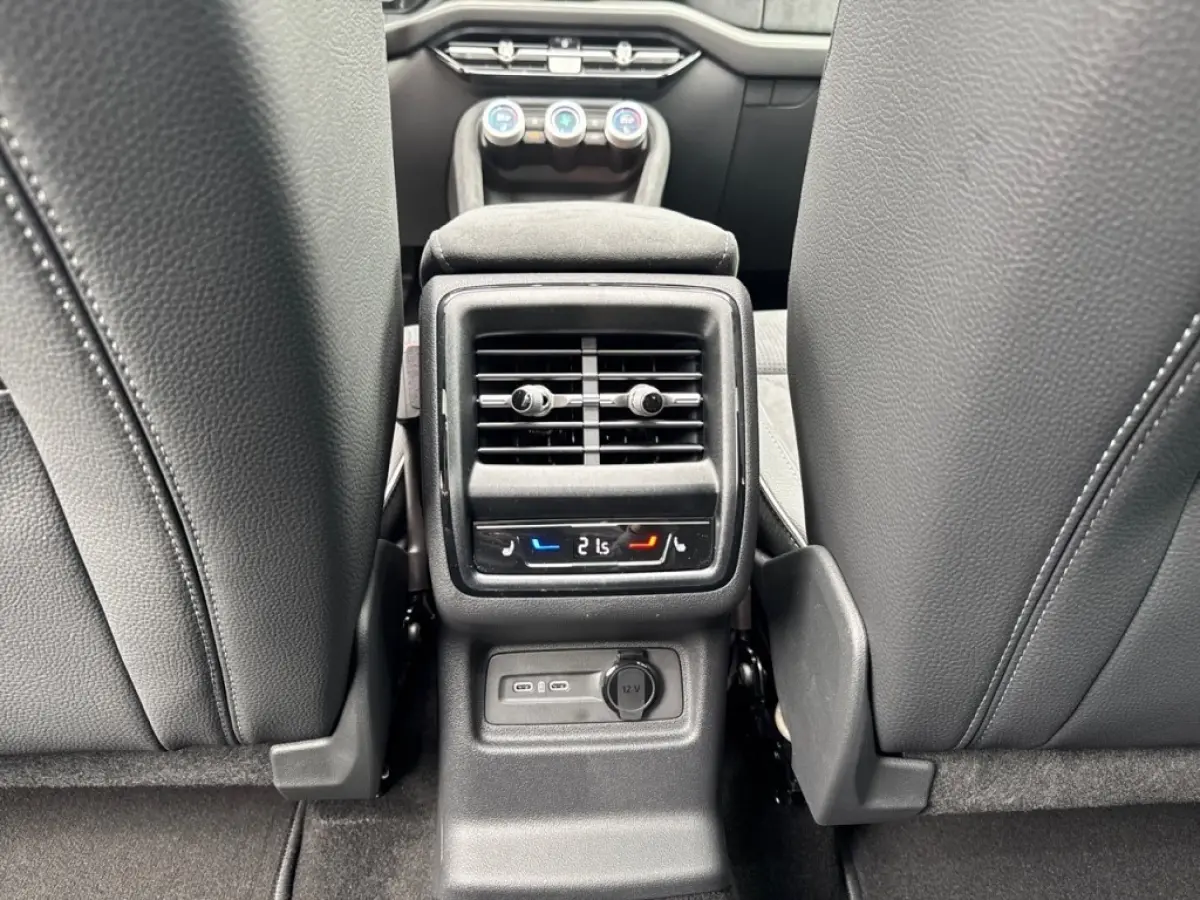 1.5 TSI IV SPORTLINE FISCAAL LAAG!! TREKHAAK/360CAMERA/PANO-DAK/ELEK-KLEP/ACC