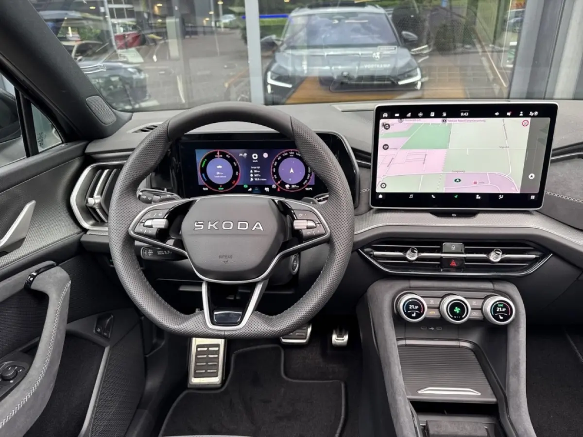 1.5 TSI IV SPORTLINE FISCAAL LAAG!! TREKHAAK/360CAMERA/PANO-DAK/ELEK-KLEP/ACC