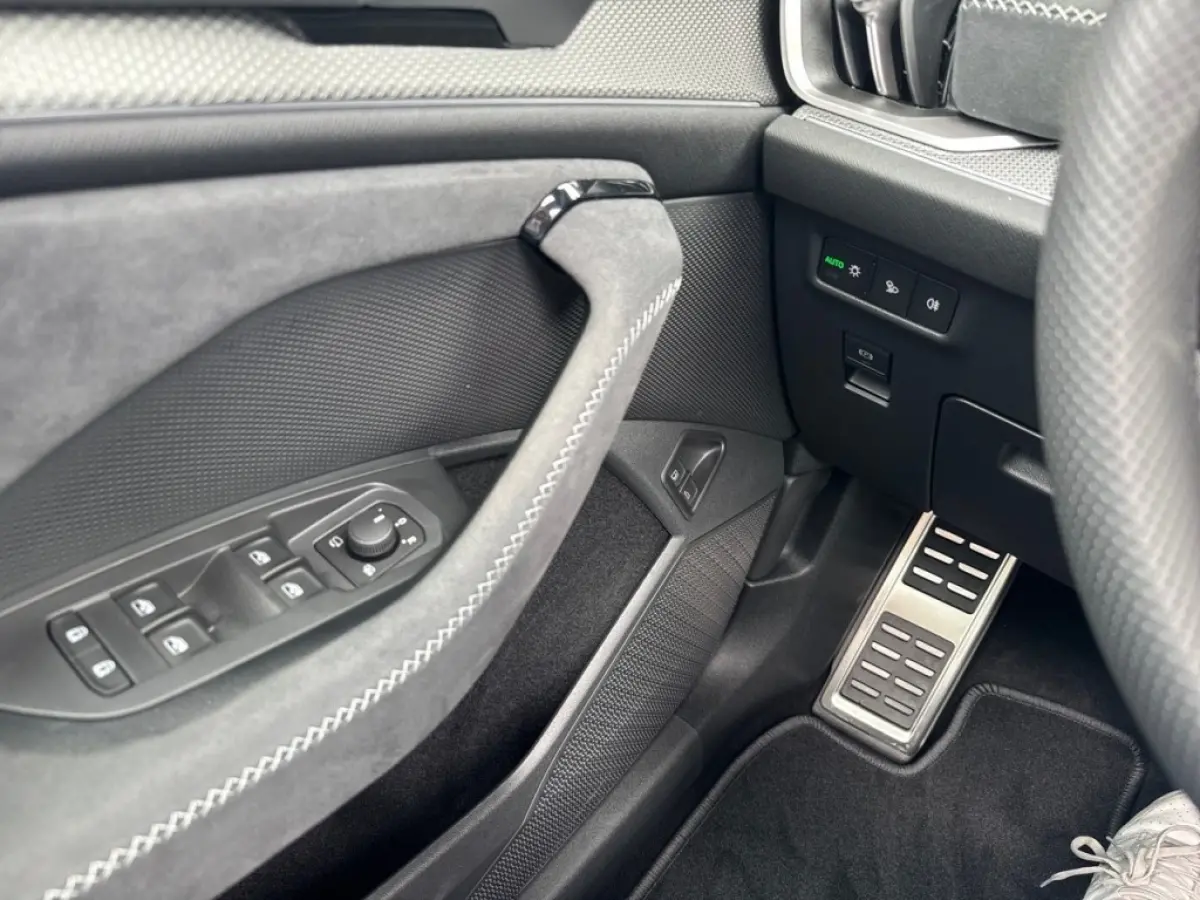 1.5 TSI IV SPORTLINE FISCAAL LAAG!! TREKHAAK/360CAMERA/PANO-DAK/ELEK-KLEP/ACC