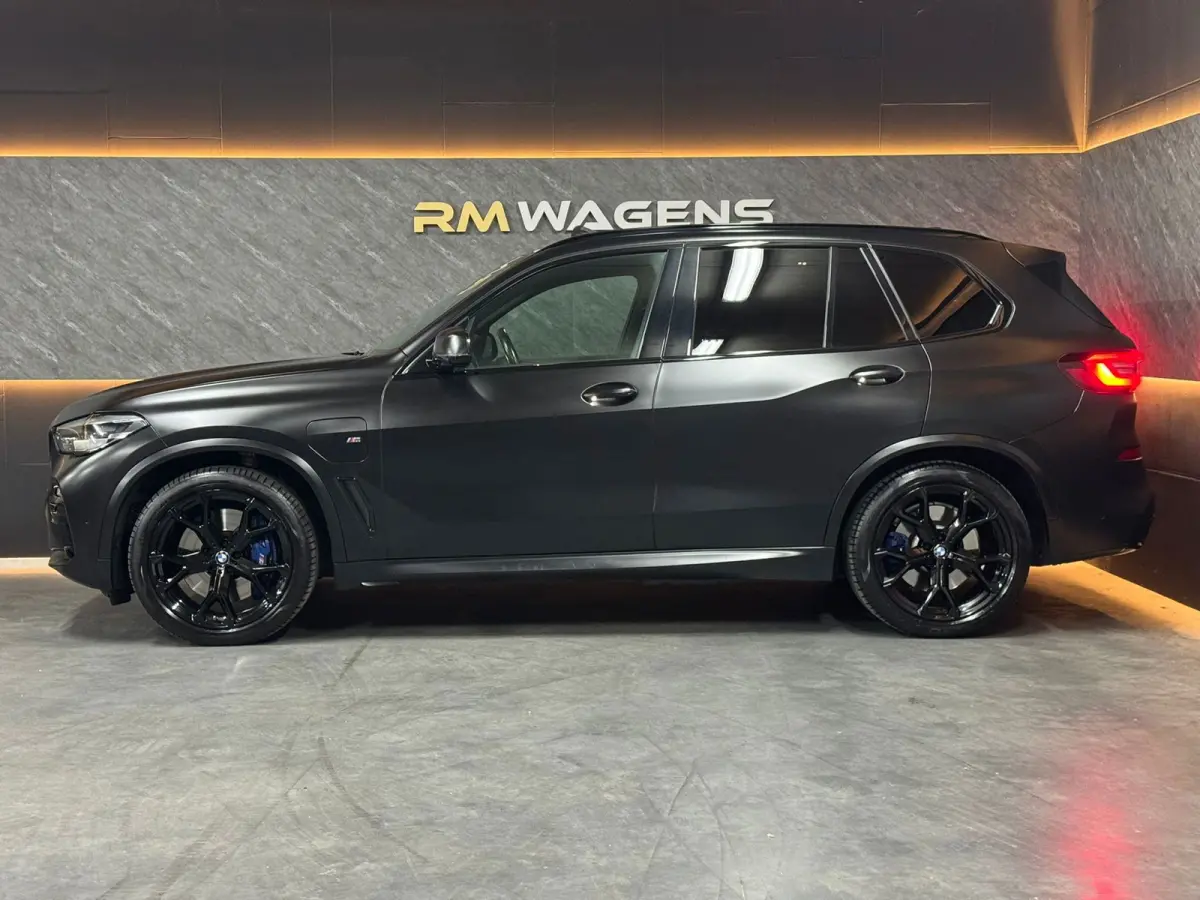 XDrive45e High Executive|PANO|TREKHAAK|KEYLESS|VOL