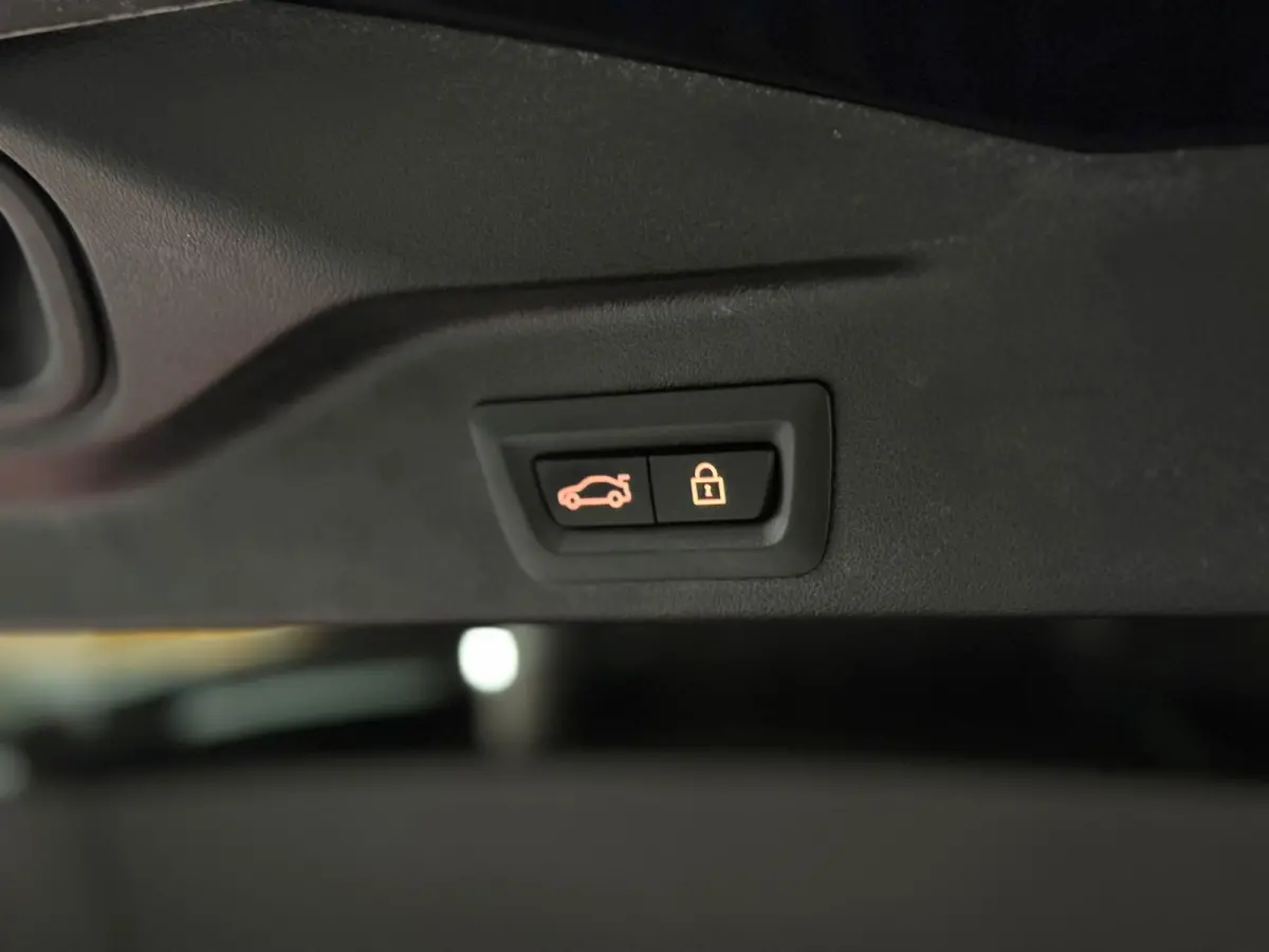 XDrive45e High Executive|PANO|TREKHAAK|KEYLESS|VOL