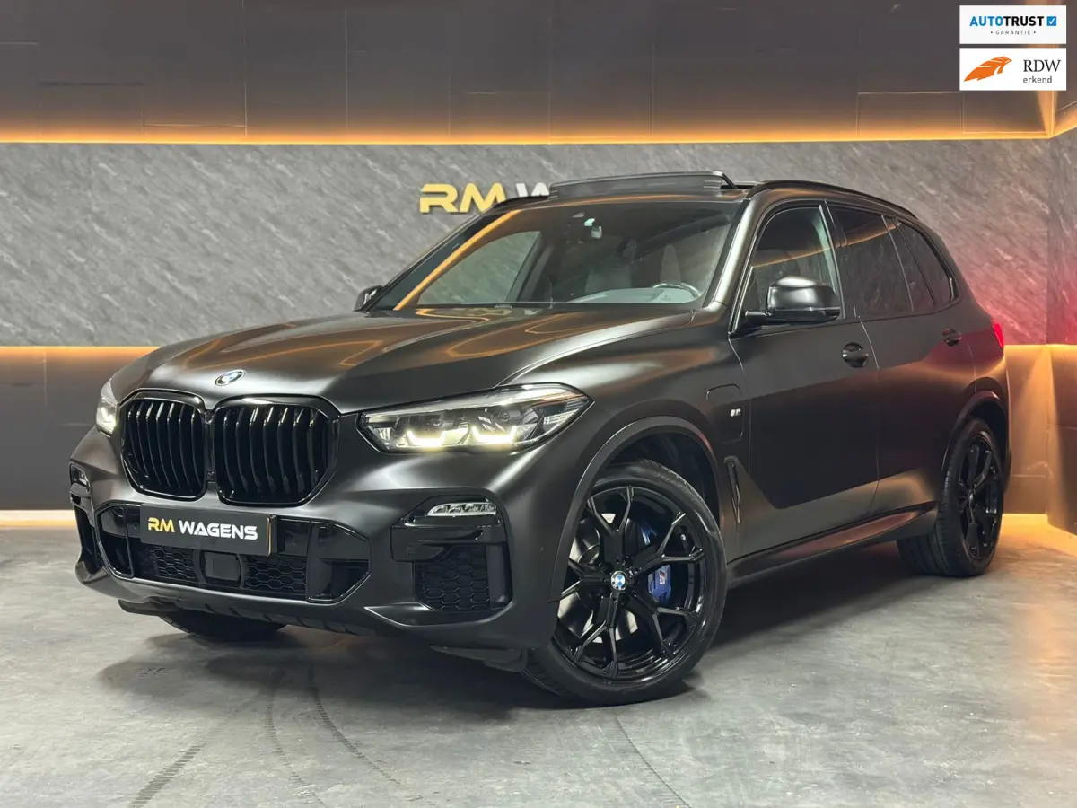 XDrive45e High Executive|PANO|TREKHAAK|KEYLESS|VOL