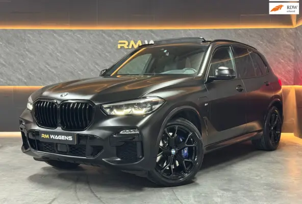 XDrive45e High Executive|PANO|TREKHAAK|KEYLESS|VOL