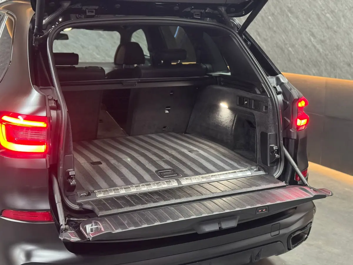 XDrive45e High Executive|PANO|TREKHAAK|KEYLESS|VOL