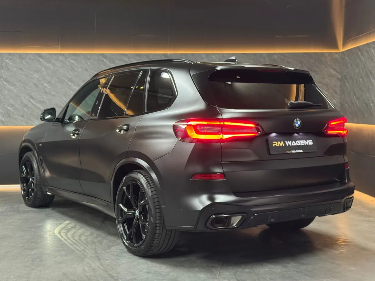 XDrive45e High Executive|PANO|TREKHAAK|KEYLESS|VOL