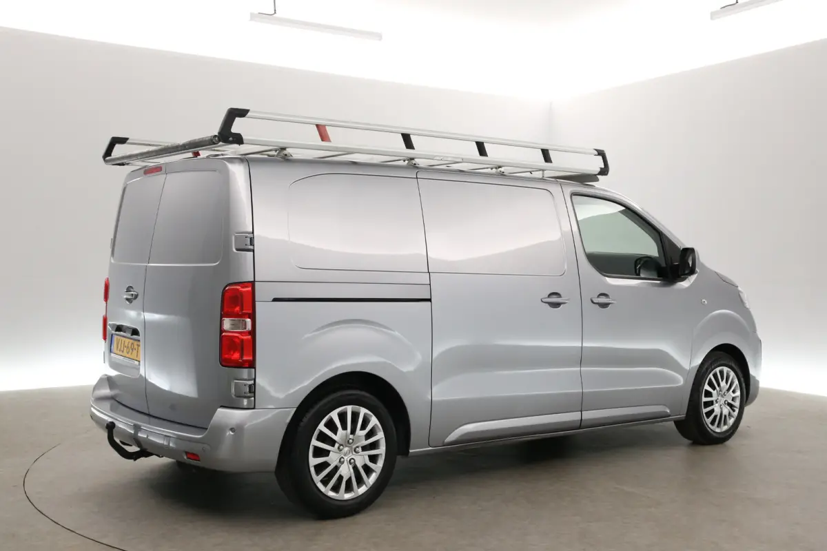 2.0 CDTI L2H1 Innovation | Aut. | Airco | Cruise | 3 Zits | Trekhaak | Carplay | Imperiaal