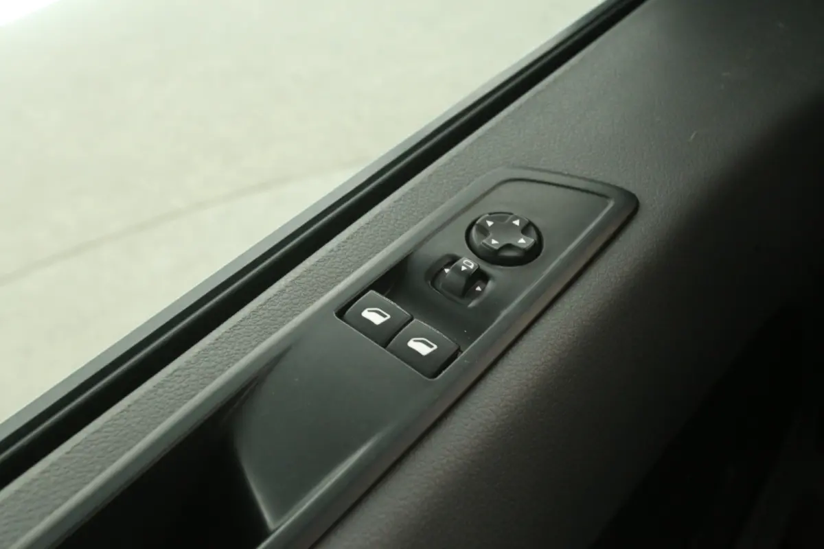 2.0 CDTI L2H1 Innovation | Aut. | Airco | Cruise | 3 Zits | Trekhaak | Carplay | Imperiaal