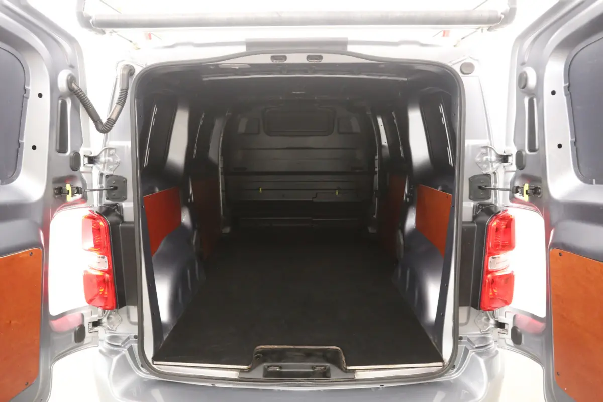 2.0 CDTI L2H1 Innovation | Aut. | Airco | Cruise | 3 Zits | Trekhaak | Carplay | Imperiaal