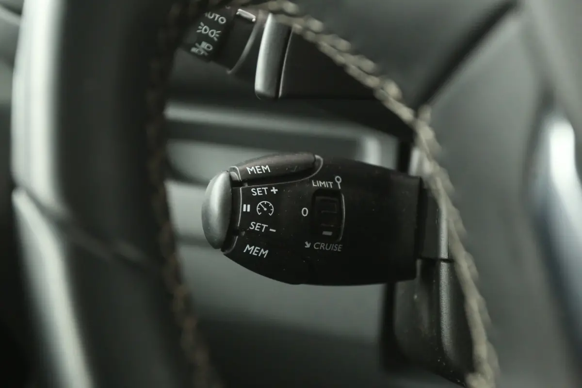 2.0 CDTI L2H1 Innovation | Aut. | Airco | Cruise | 3 Zits | Trekhaak | Carplay | Imperiaal