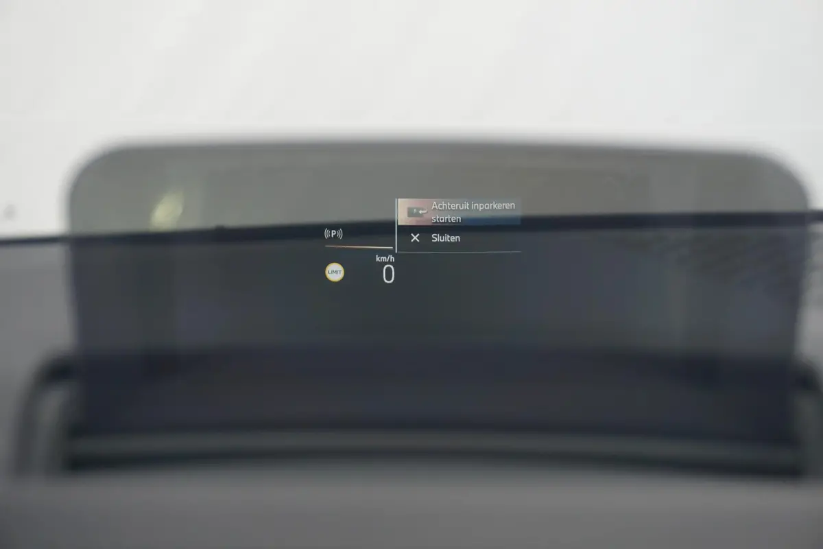 225e xDrive | M Sportpakket | Head-Up Display | Harman Kardon | Trekhaak