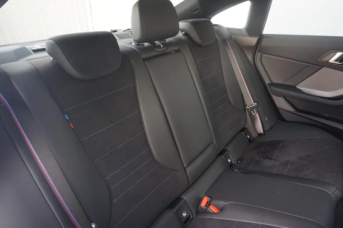 220 | M Sportpakket Pro | Harman Kardon | Panoramadak | Stoel- en stuurwielverwarming