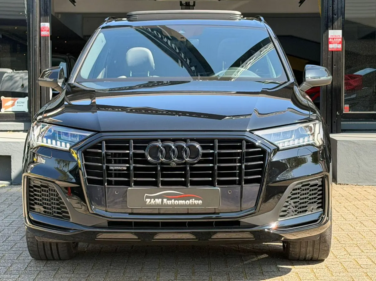 S line 55 TFSI e Quattro Black Optik Aut*Navi*Matrix*Pano