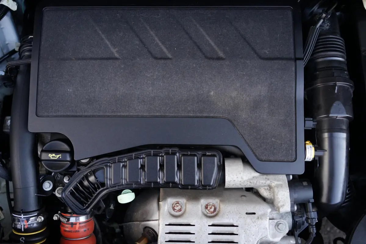 1.2 PureTech Shine, NL, cam. CarPlay, trekh. dis. v.v.