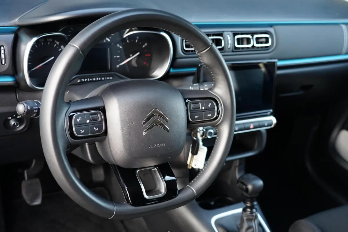 1.2 PureTech Shine, NL, cam. CarPlay, trekh. dis. v.v.