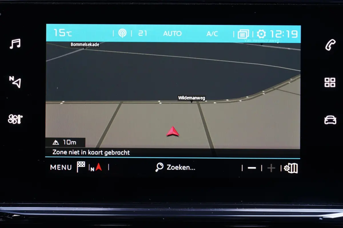 1.2 PureTech Shine, NL, cam. CarPlay, trekh. dis. v.v.
