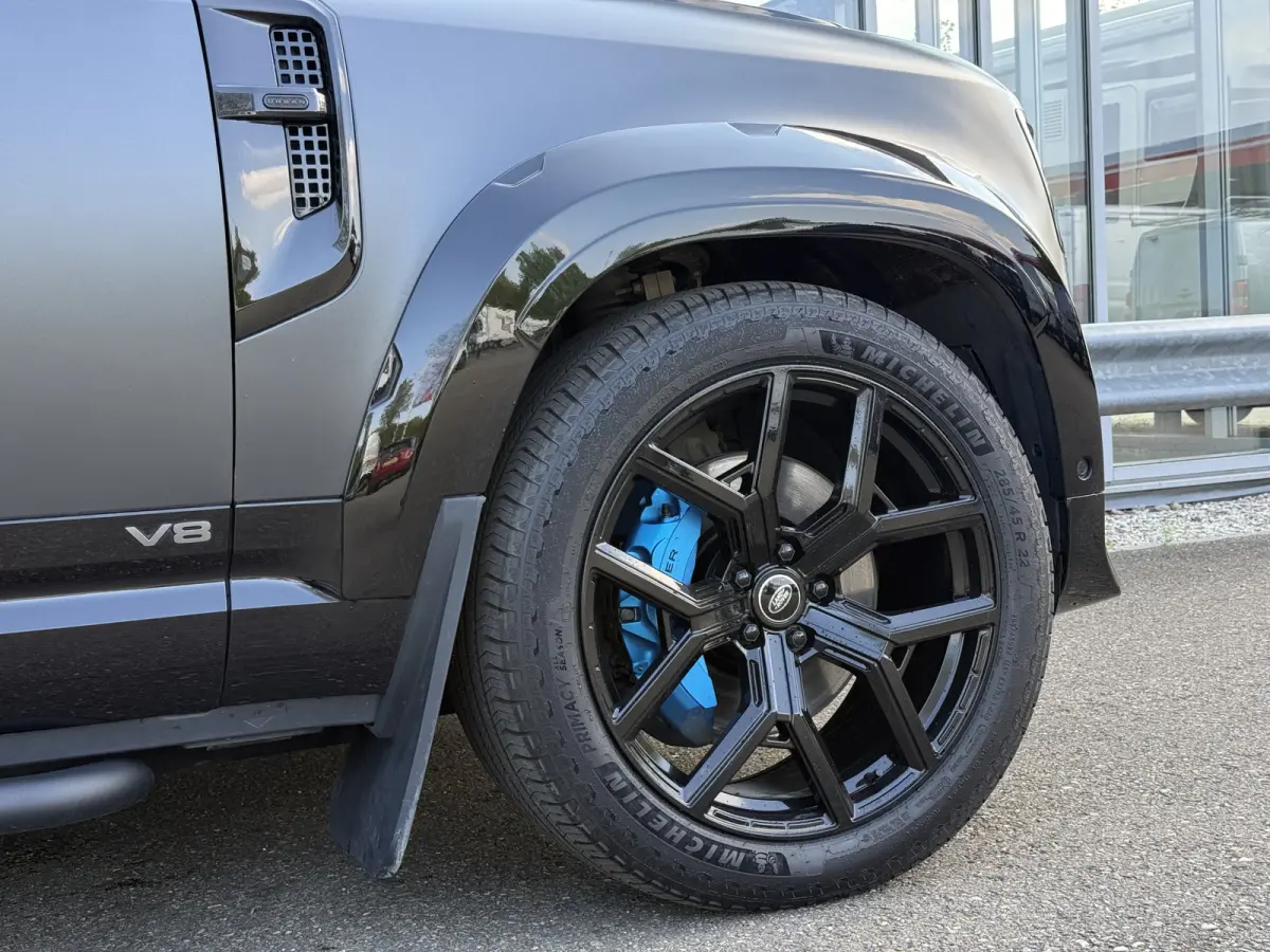 5.0 P525 V8 URBAN | Commercial | Full Option | Milltek