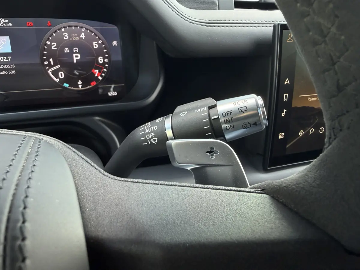 5.0 P525 V8 URBAN | Commercial | Full Option | Milltek