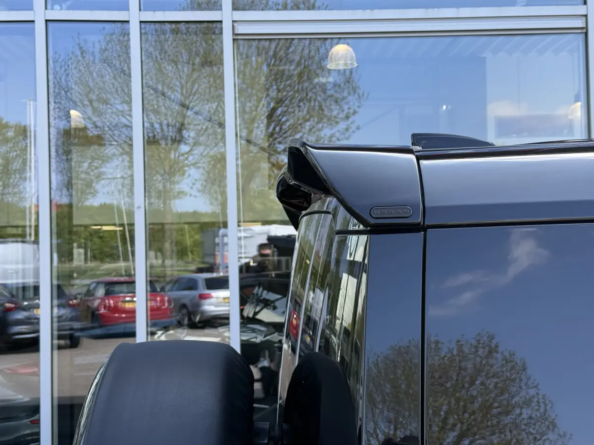 5.0 P525 V8 URBAN | Commercial | Full Option | Milltek