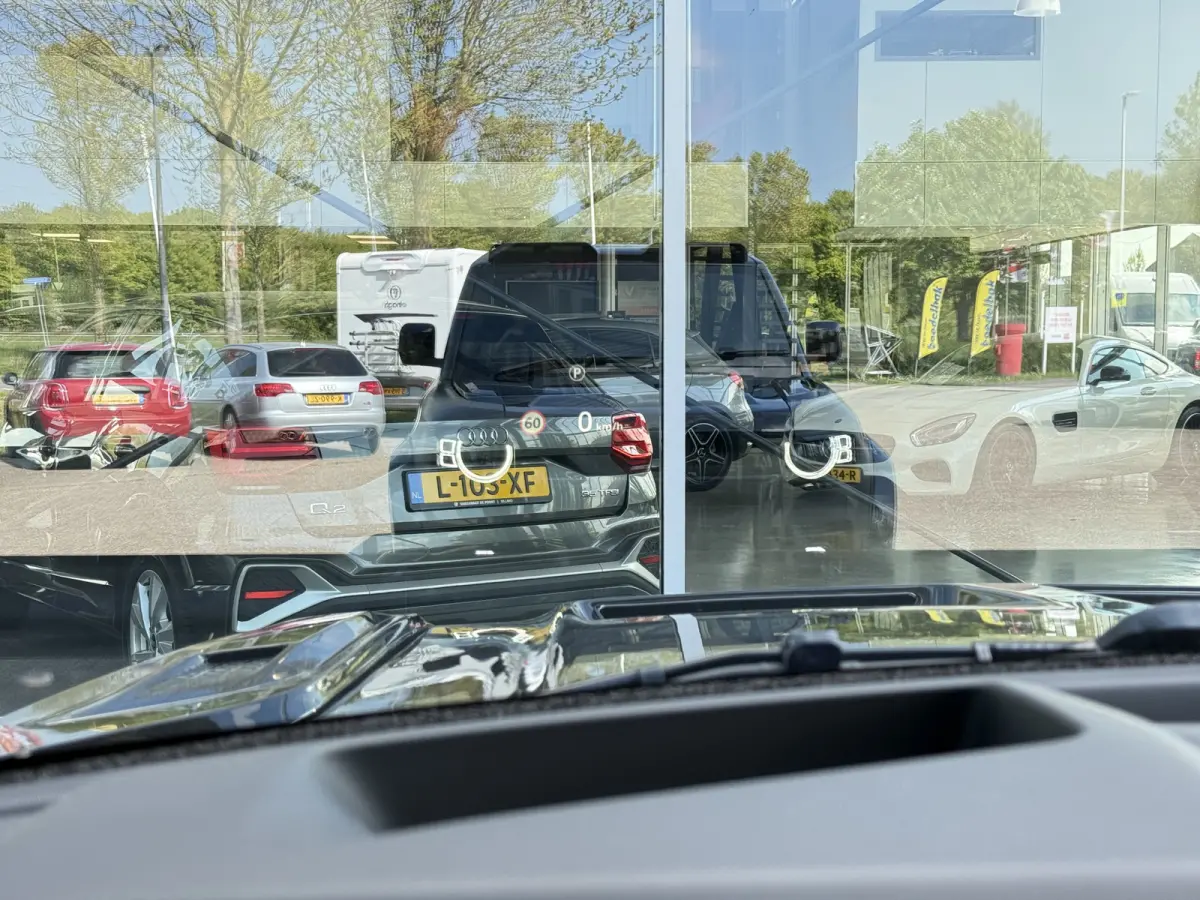 5.0 P525 V8 URBAN | Commercial | Full Option | Milltek