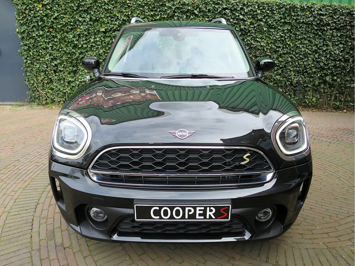 1.5 Cooper SE ALL4 Essential LCI met Adap.cruise, DAB, A.cam, El.stoel, 17"