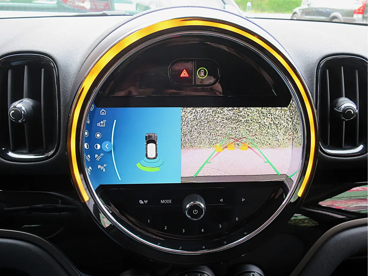 1.5 Cooper SE ALL4 Essential LCI met Adap.cruise, DAB, A.cam, El.stoel, 17"