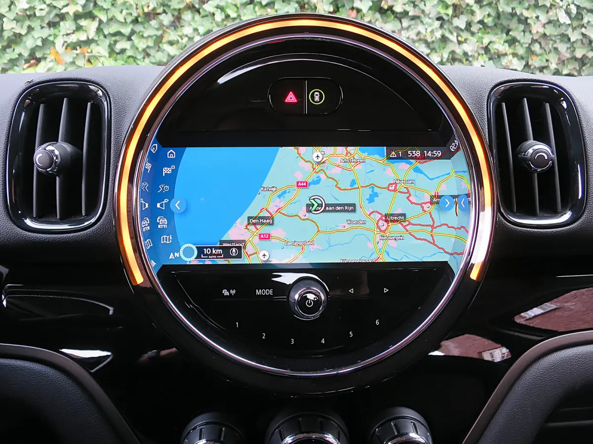 1.5 Cooper SE ALL4 Essential LCI met Adap.cruise, DAB, A.cam, El.stoel, 17"