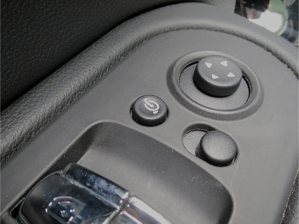 1.5 Cooper SE ALL4 Essential LCI met Adap.cruise, DAB, A.cam, El.stoel, 17"
