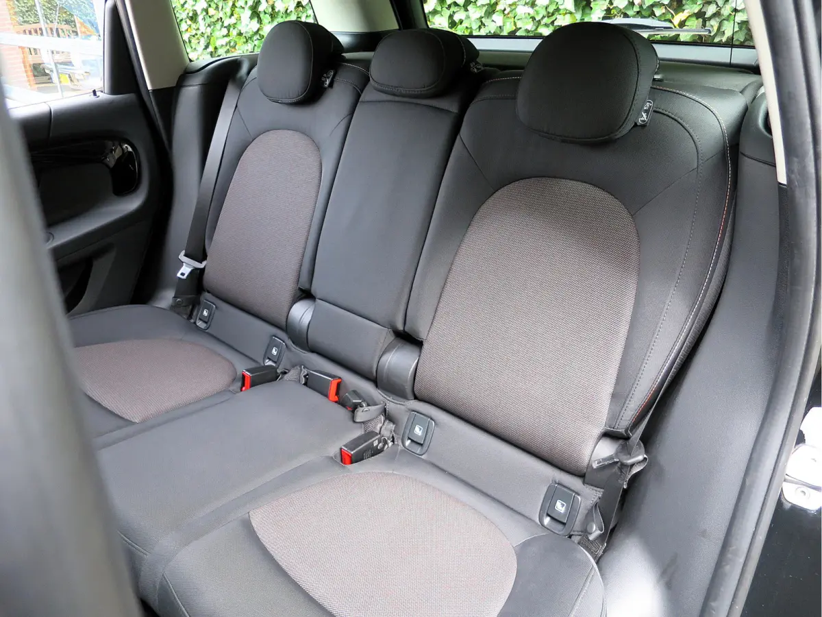 1.5 Cooper SE ALL4 Essential LCI met Adap.cruise, DAB, A.cam, El.stoel, 17"