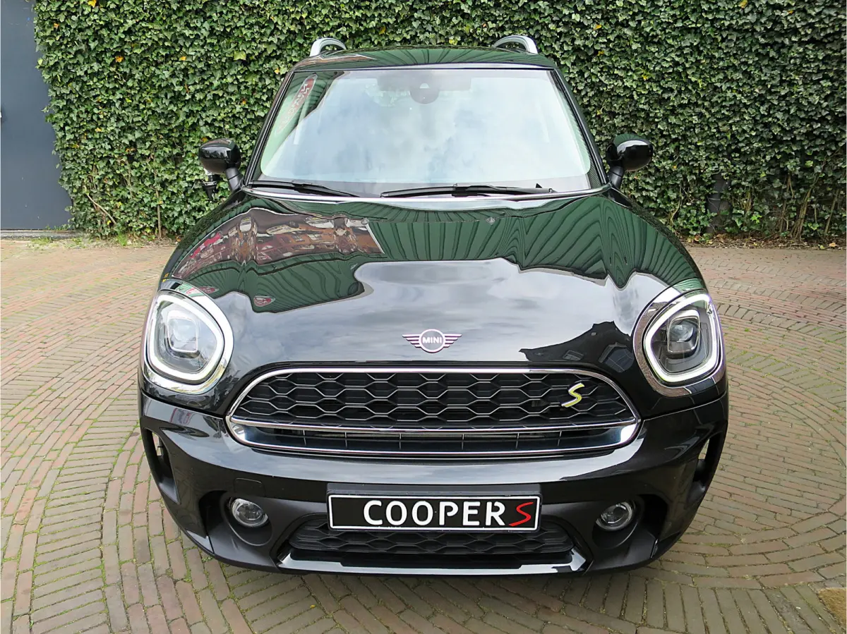 1.5 Cooper SE ALL4 Essential LCI met Adap.cruise, DAB, A.cam, El.stoel, 17"