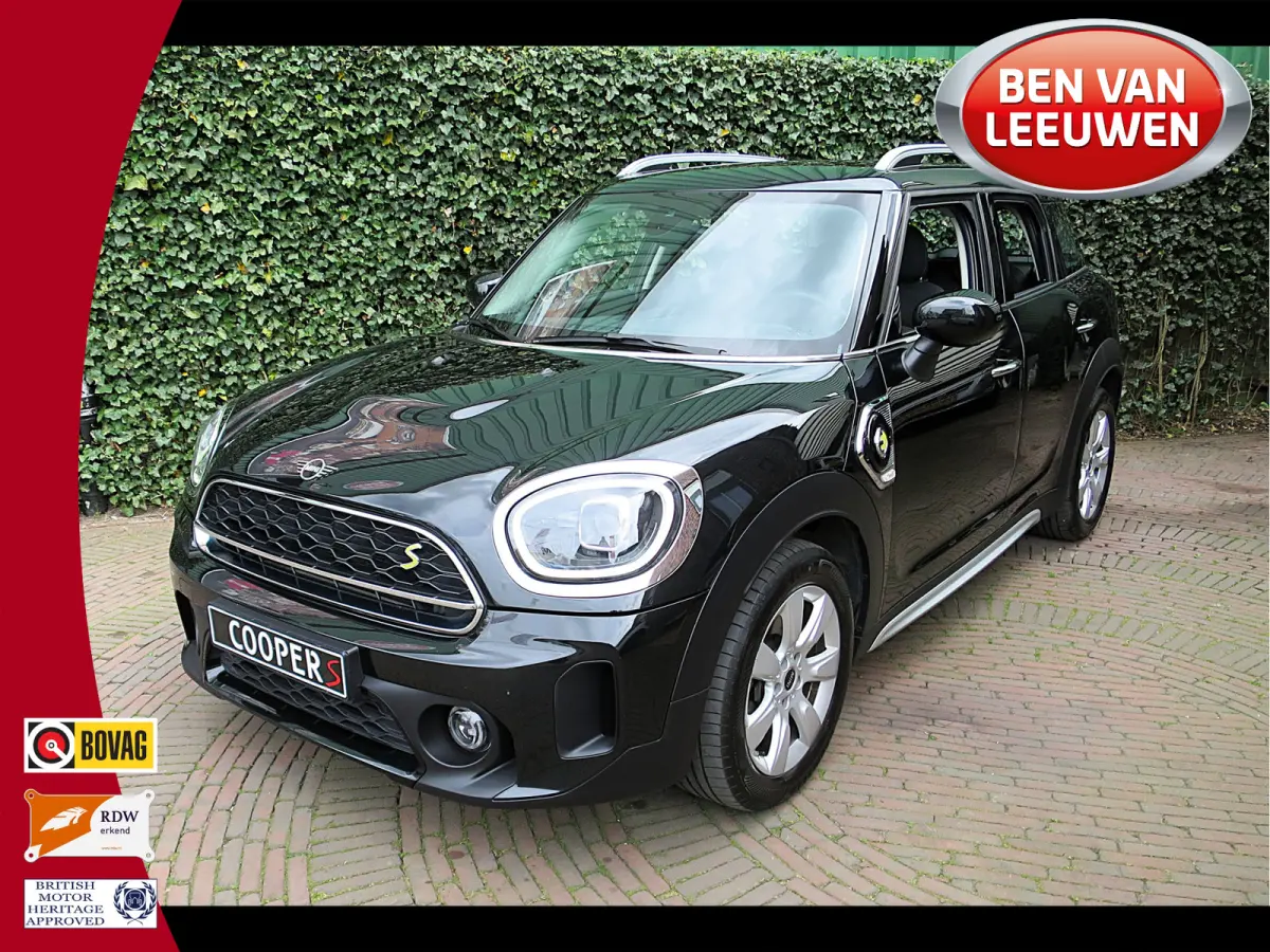 1.5 Cooper SE ALL4 Essential LCI met Adap.cruise, DAB, A.cam, El.stoel, 17"