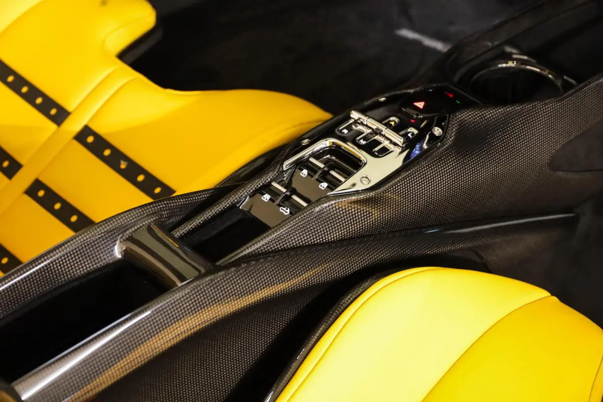 4.0 V8|Assetto Fiorano|Full Carbon|PPF|