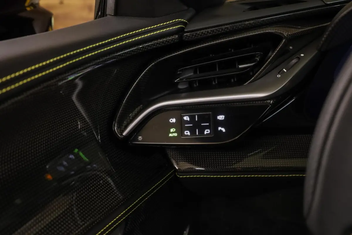 4.0 V8|Assetto Fiorano|Full Carbon|PPF|