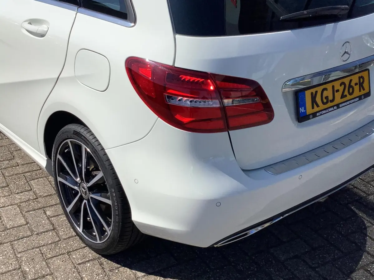 180 Ambition, led verlichting, parkeersensoren, stoelverwarming,