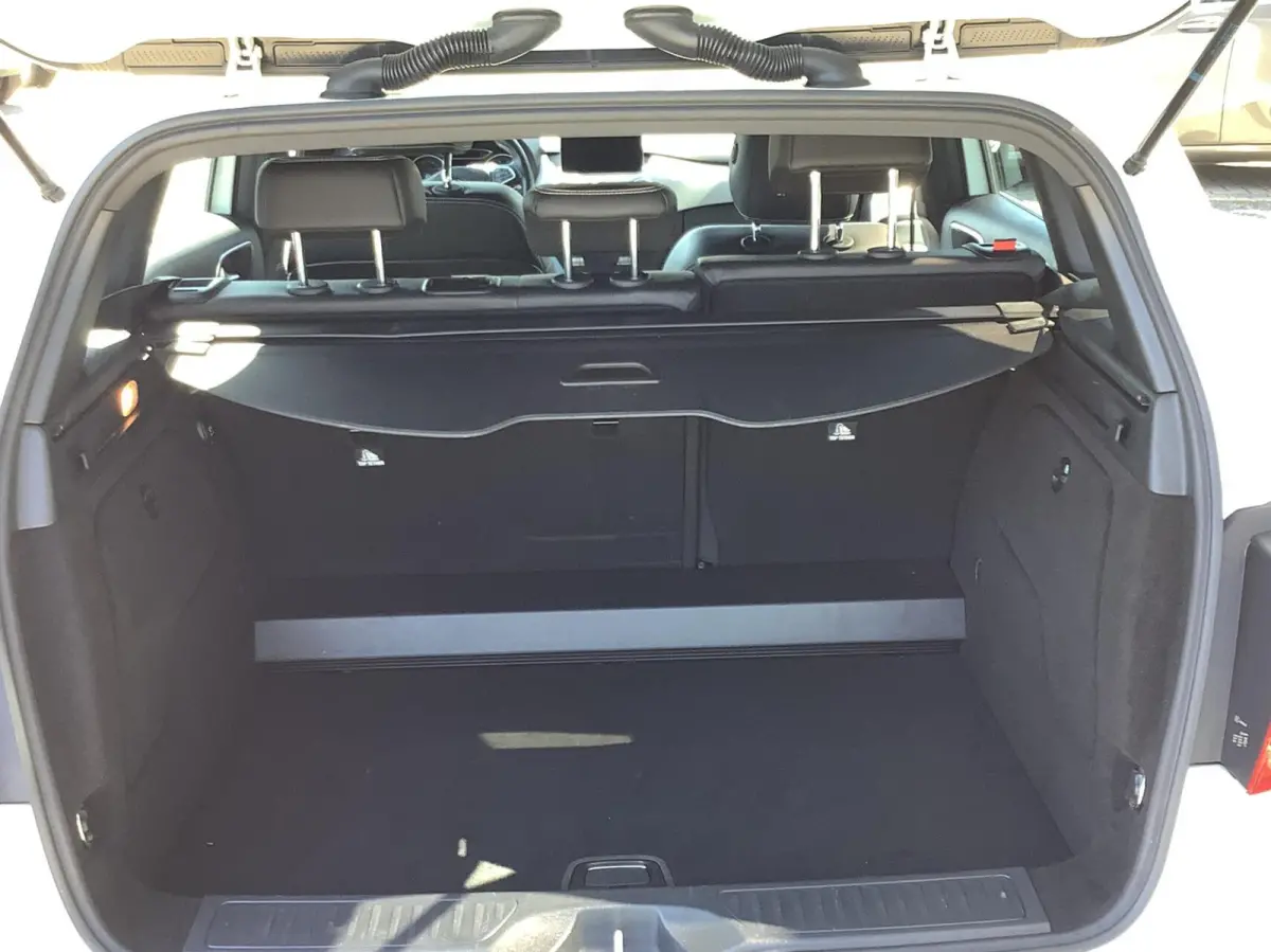 180 Ambition, led verlichting, parkeersensoren, stoelverwarming,