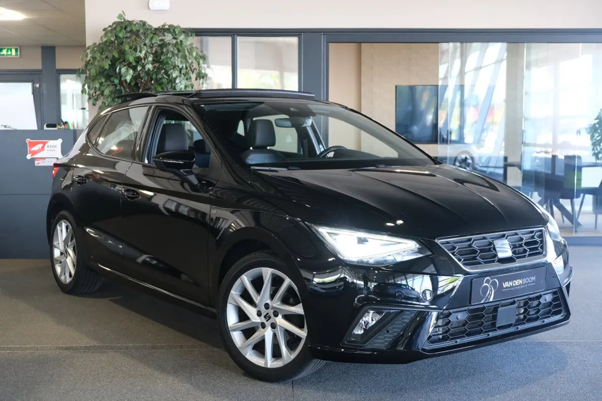1.0 EcoTSI FR DSG Facelift Pano Led Navi Cam Cruise Stoelverwarming