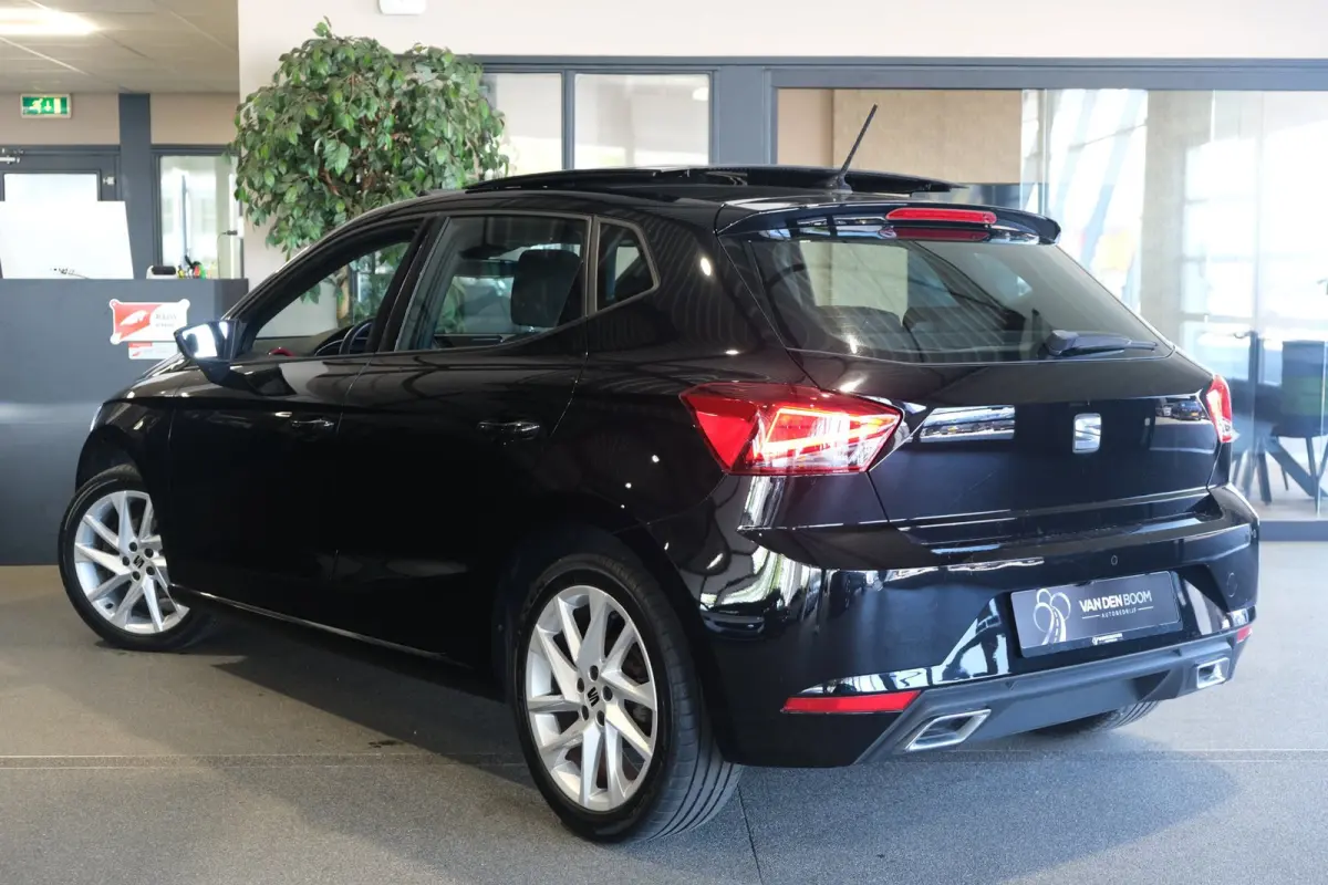 1.0 EcoTSI FR DSG Facelift Pano Led Navi Cam Cruise Stoelverwarming