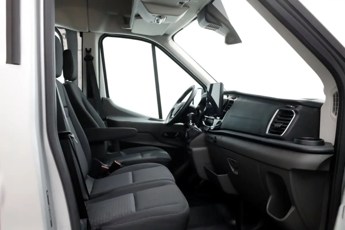330 2.0 TDCI 130pk L3H3 D.C. Trend ACC/Airco/Navi/Camera 05-2024